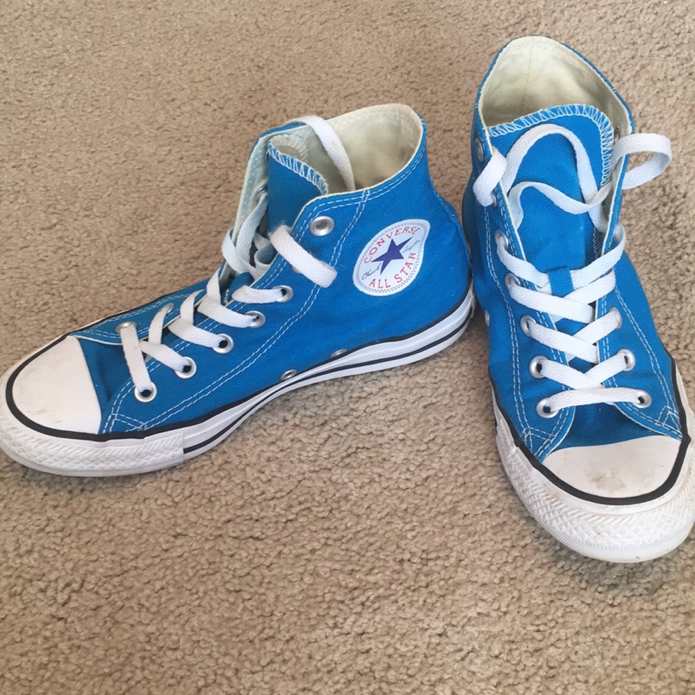 blue converse